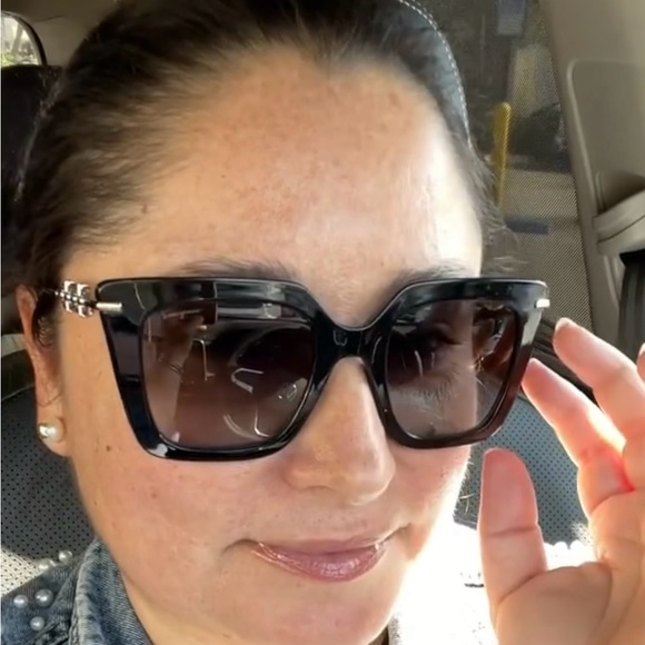 Ferragamo Sunglasses - Picture 5 of 5